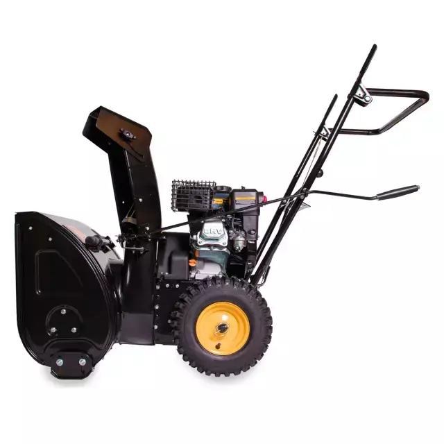 CHAMPION ST656 самоходный бензиновый снегоуборщик