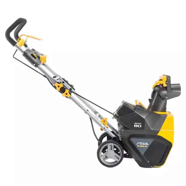 Stiga ST 8051 AE аккумуляторный снегоуборщик