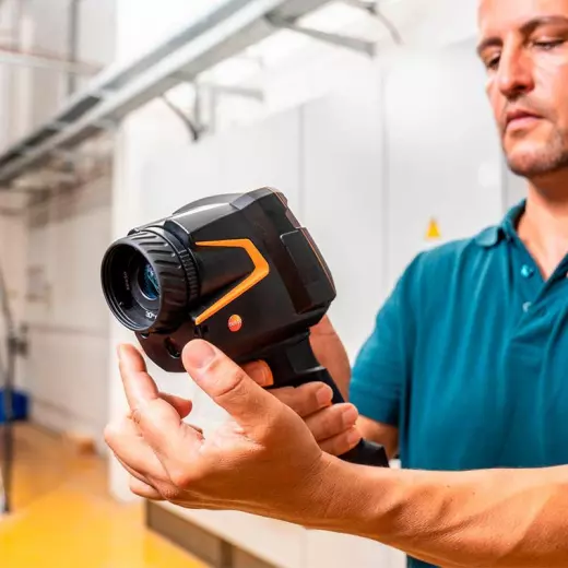 Testo 883 Тепловизор со стандартным объективом